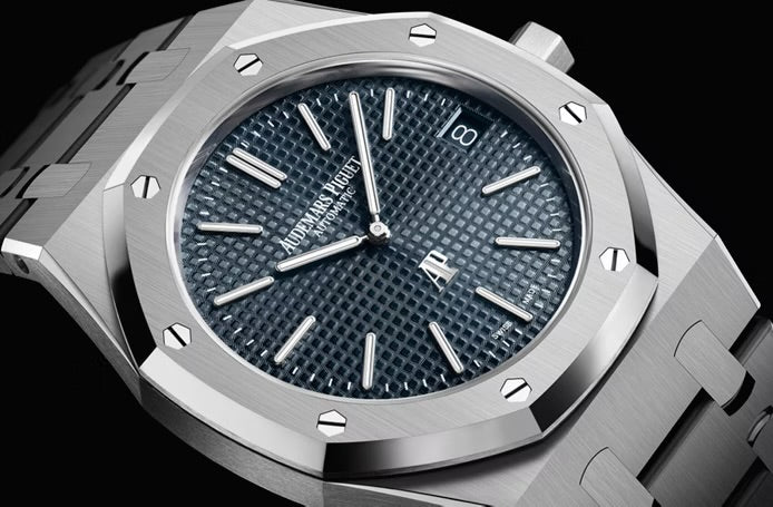 Audemars Piguet  
ROYAL OAK
"JUMBO" EXTRA-THIN