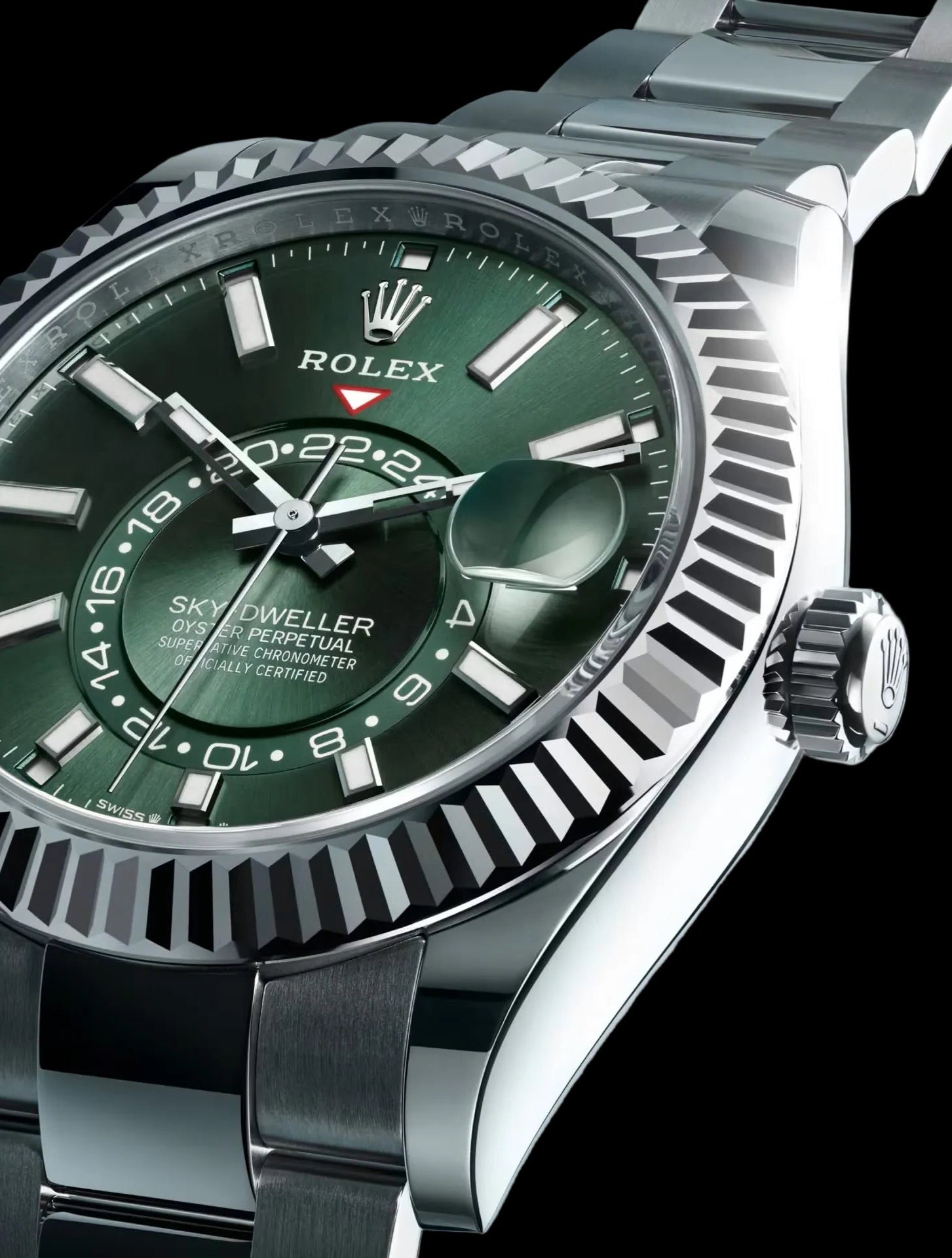 Rolex
Sky-Dweller
Oyster, 42 mm, Oystersteel and white gold
M336934-0001