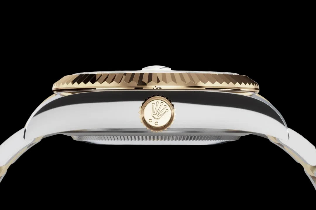 Rolex
Sky-Dweller
Oyster, 42 mm, Oystersteel and yellow gold
M336933-0001